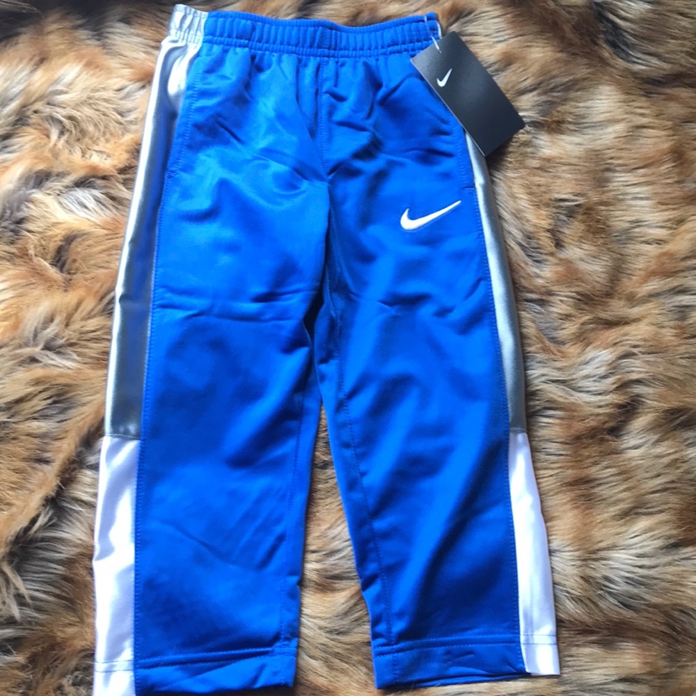 Nike boys outerwear pants 2T NWT